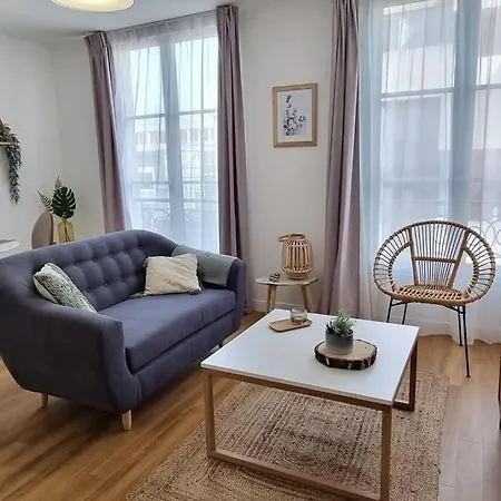 Apartment De *